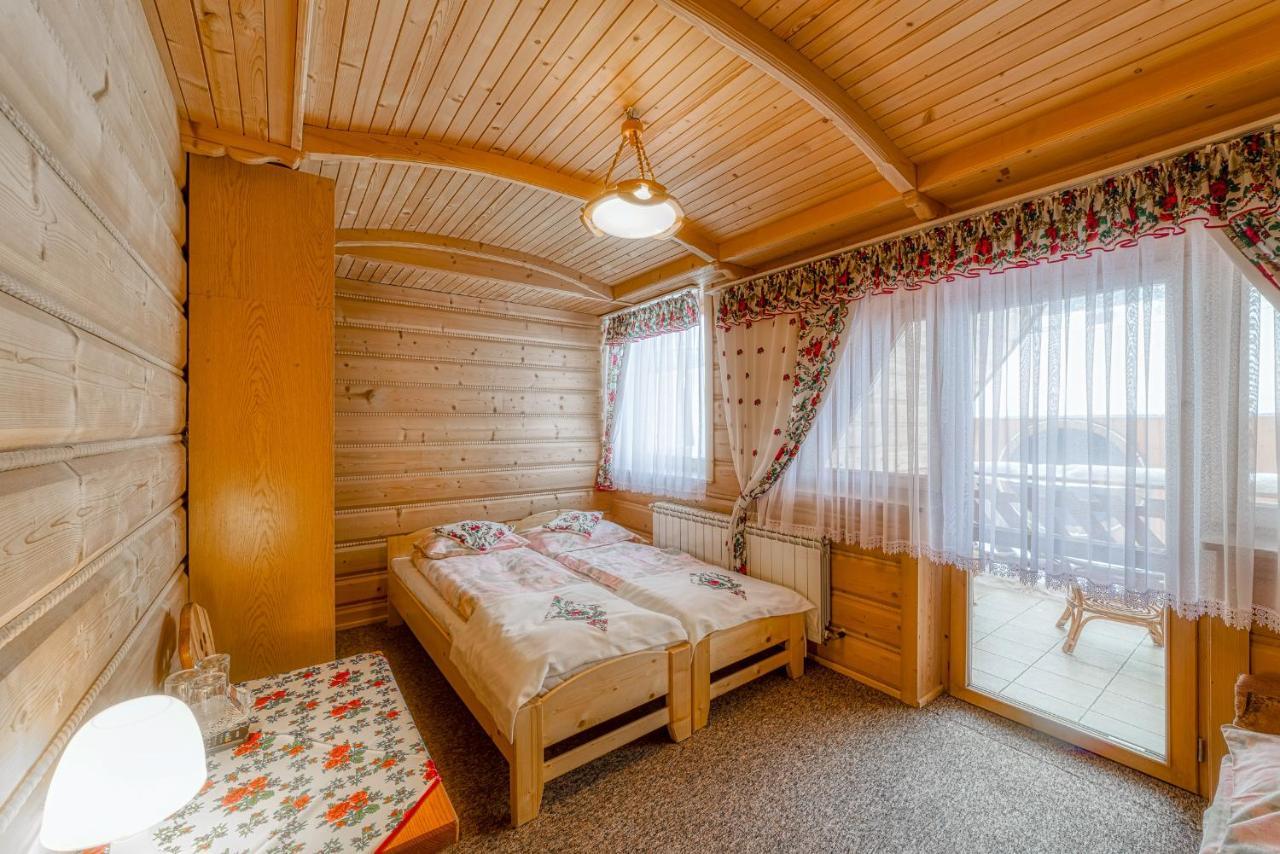 Pokoje Goscinne U Elzbiety Ciche Małe Kültér fotó
